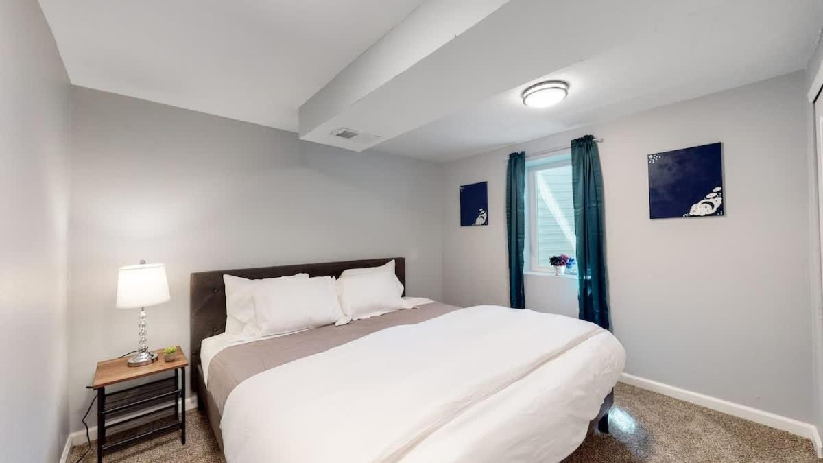 Holiday home Spacious Lower Unit Updated Two King Beds In