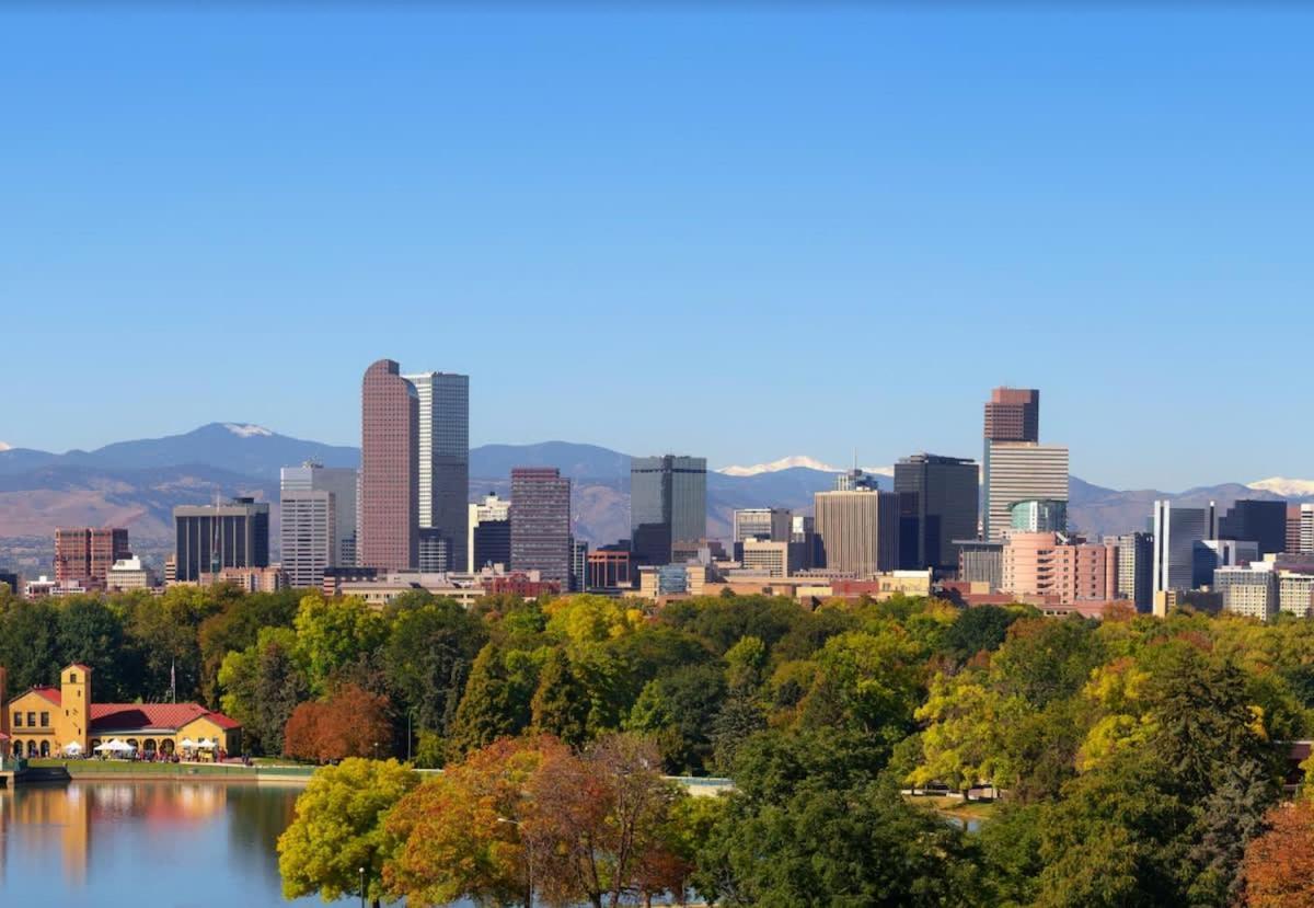 Spacious Lower Unit Updated Two King Beds In Denver