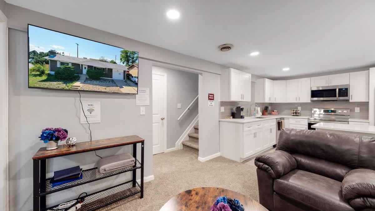 Spacious Lower Unit Updated Two King Beds In